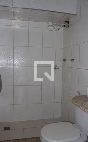 Casa para alugar com 450m², 5 quartos e 4 vagasBanheiro da Suíte 01