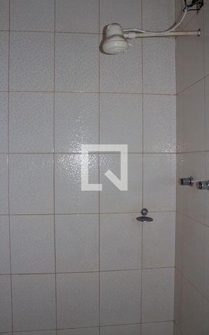 Casa para alugar com 450m², 5 quartos e 4 vagasBanheiro Social