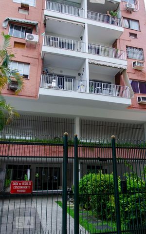 Apartamento para alugar com 74m², 2 quartos e 1 vaga Apartamento para alugar com 74m², 2 quartos e 1 vagaFachada
