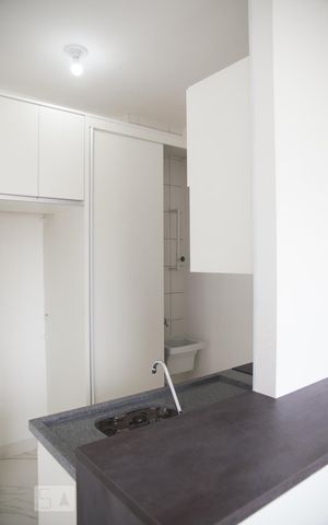 Studio para alugar com 28m², 1 quarto e sem vaga Studio para alugar com 28m², 1 quarto e sem vagaCozinha
