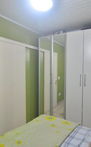Casa à venda com 377m², 5 quartos e 2 vagasQuarto 2