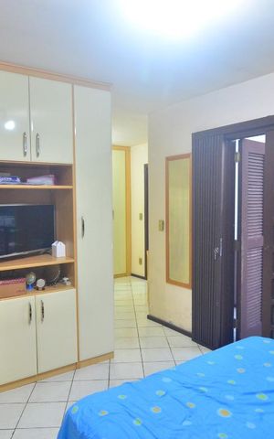 Casa à venda com 377m², 5 quartos e 2 vagasSuíte