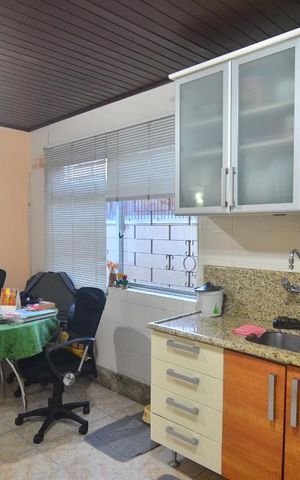 Casa à venda com 377m², 5 quartos e 2 vagasCozinha
