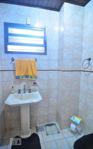 Casa à venda com 377m², 5 quartos e 2 vagasLavabo