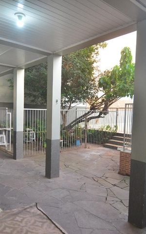 Casa à venda com 377m², 5 quartos e 2 vagasPátio