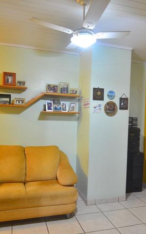 Casa à venda com 377m², 5 quartos e 2 vagasSala