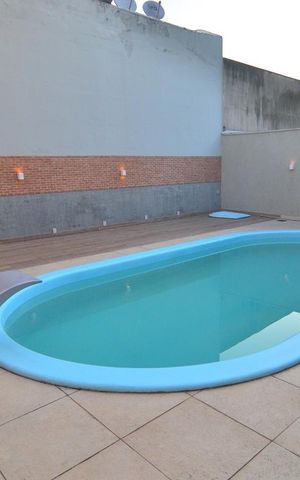 Casa à venda com 377m², 5 quartos e 2 vagasPiscina
