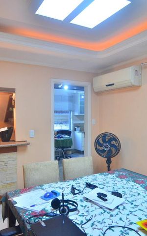 Casa à venda com 377m², 5 quartos e 2 vagasSala de jantar