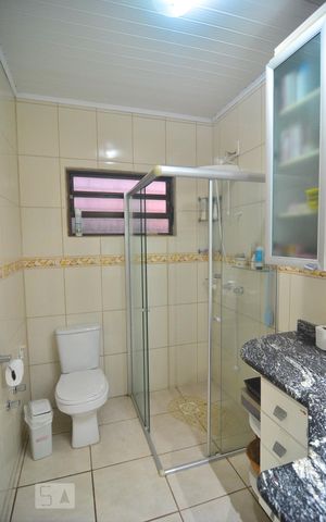 Casa à venda com 377m², 5 quartos e 2 vagasBanheiro