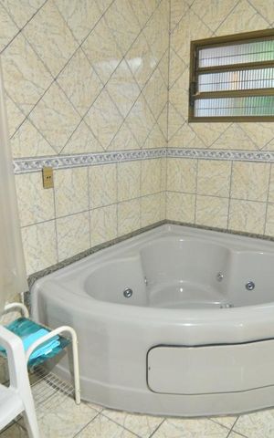 Casa à venda com 377m², 5 quartos e 2 vagasBanheiro Suíte