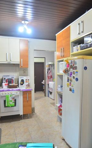 Casa à venda com 377m², 5 quartos e 2 vagasCozinha