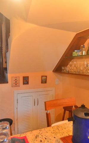 Casa à venda com 377m², 5 quartos e 2 vagasBar