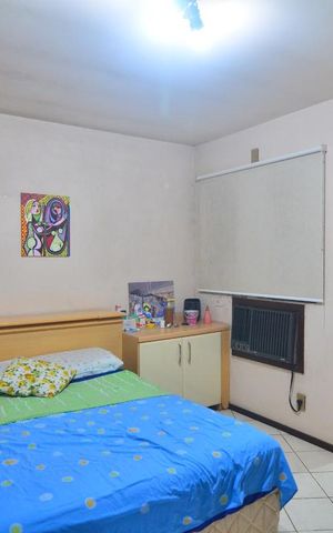 Casa à venda com 377m², 5 quartos e 2 vagasSuíte