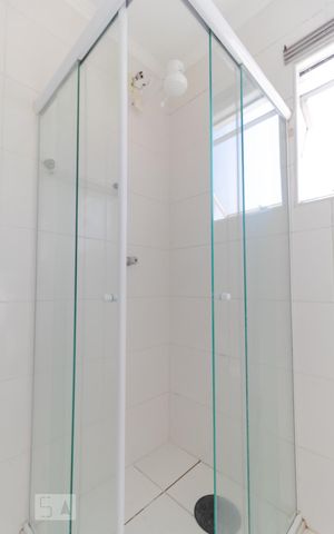 Apartamento à venda com 66m², 2 quartos e 1 vaga Apartamento à venda com 66m², 2 quartos e 1 vagaBanheiro