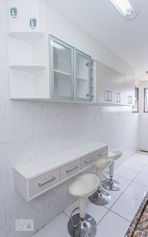 Apartamento à venda com 58m², 2 quartos e 1 vagaCozinha