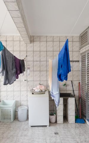 Casa à venda com 525m², 7 quartos e 2 vagas Casa à venda com 525m², 7 quartos e 2 vagasÁrea de serviço
