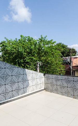 Casa à venda com 525m², 7 quartos e 2 vagas Casa à venda com 525m², 7 quartos e 2 vagasVaranda