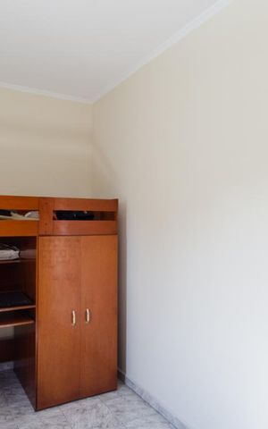 Casa à venda com 525m², 7 quartos e 2 vagas Casa à venda com 525m², 7 quartos e 2 vagasQuarto 1