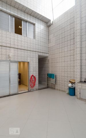 Casa à venda com 525m², 7 quartos e 2 vagas Casa à venda com 525m², 7 quartos e 2 vagasÁrea de serviço