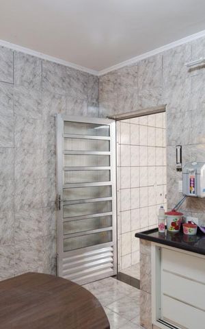 Casa à venda com 525m², 7 quartos e 2 vagas Casa à venda com 525m², 7 quartos e 2 vagasCozinha
