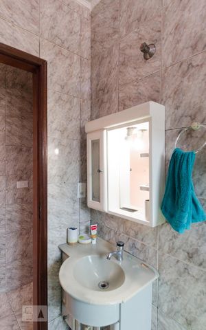 Casa à venda com 525m², 7 quartos e 2 vagas Casa à venda com 525m², 7 quartos e 2 vagasBanheiro