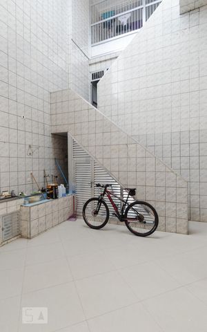 Casa à venda com 525m², 7 quartos e 2 vagas Casa à venda com 525m², 7 quartos e 2 vagasÁrea de serviço
