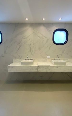 Apartamento à venda com 293m², 3 quartos e 4 vagas Apartamento à venda com 293m², 3 quartos e 4 vagasBanheiro