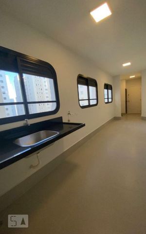Apartamento à venda com 293m², 3 quartos e 4 vagas Apartamento à venda com 293m², 3 quartos e 4 vagasÁrea de Serviço