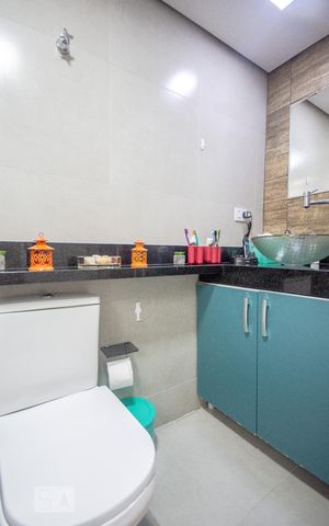 Apartamento à venda com 74m², 2 quartos e 1 vagaBanheiro 2