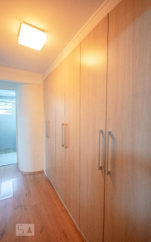 Apartamento à venda com 74m², 2 quartos e 1 vagaCloset