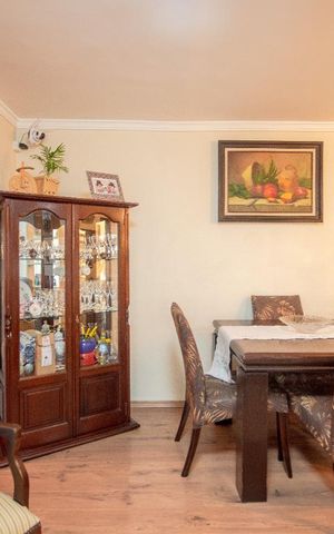 Apartamento à venda com 74m², 2 quartos e 1 vagaSala de Jantar