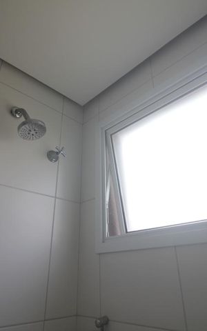 Apartamento à venda com 102m², 2 quartos e 2 vagasChuveiro