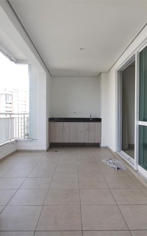 Apartamento à venda com 102m², 2 quartos e 2 vagasVaranda