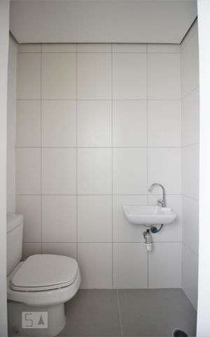 Apartamento à venda com 102m², 2 quartos e 2 vagasBanheiro de Serviço