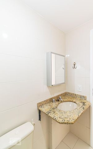 Apartamento à venda com 55m², 2 quartos e 1 vaga Apartamento à venda com 55m², 2 quartos e 1 vagaBanheiro