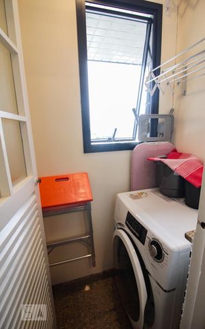 Apartamento à venda com 64m², 1 quarto e 1 vagaarea de serviço