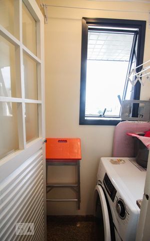 Apartamento à venda com 64m², 1 quarto e 1 vagaarea de serviço