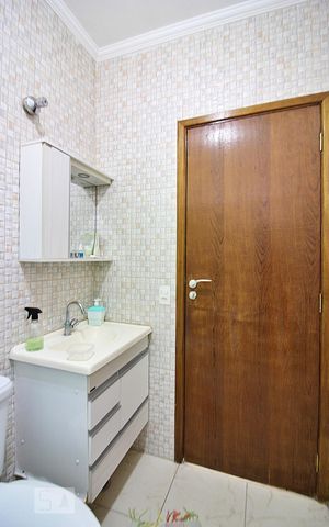Casa à venda com 256m², 3 quartos e 2 vagasBanheiro Social 2 