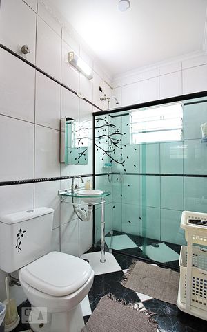 Casa à venda com 256m², 3 quartos e 2 vagasBanheiro Social