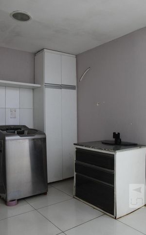 Casa de condomínio para alugar com 350m², 6 quartos e 2 vagas Casa de condomínio para alugar com 350m², 6 quartos e 2 vagasÁrea de Serviço
