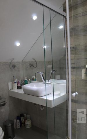 Casa de condomínio para alugar com 350m², 6 quartos e 2 vagasBanheiro da Suíte 5