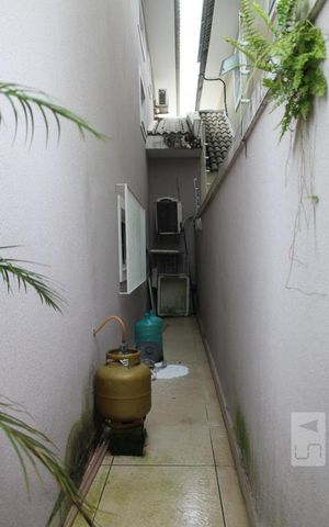 Casa de condomínio para alugar com 350m², 6 quartos e 2 vagasÁrea de Serviço