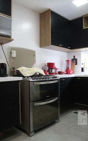 Casa de condomínio para alugar com 350m², 6 quartos e 2 vagasCozinha