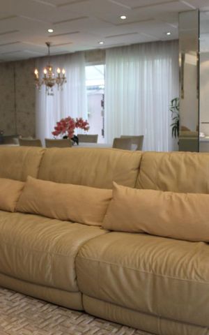 Casa de condomínio para alugar com 350m², 6 quartos e 2 vagas Casa de condomínio para alugar com 350m², 6 quartos e 2 vagasSala