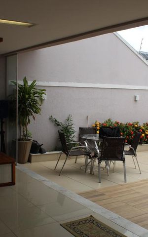 Casa de condomínio para alugar com 350m², 6 quartos e 2 vagas Casa de condomínio para alugar com 350m², 6 quartos e 2 vagasÁrea comum