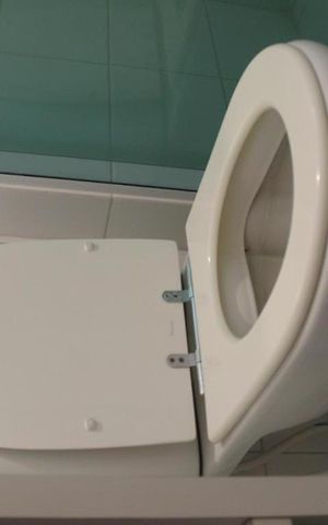 Casa de condomínio para alugar com 350m², 6 quartos e 2 vagasBanheiro da Suíte 1