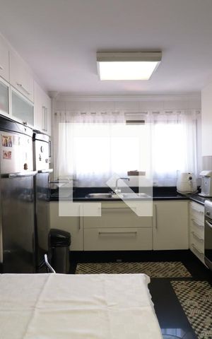 Apartamento à venda com 154m², 3 quartos e 2 vagasCozinha 