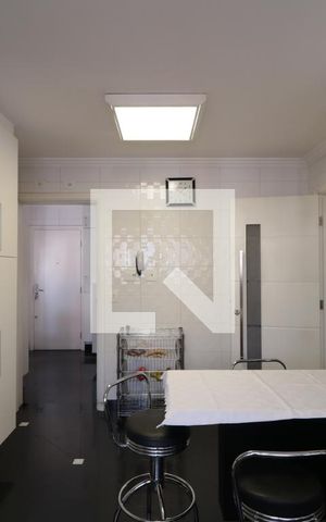 Apartamento à venda com 154m², 3 quartos e 2 vagasCozinha 