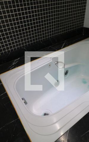 Apartamento à venda com 154m², 3 quartos e 2 vagasBanheiro da Suíte - banheira