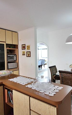 Apartamento à venda com 230m², 4 quartos e 3 vagasCozinha